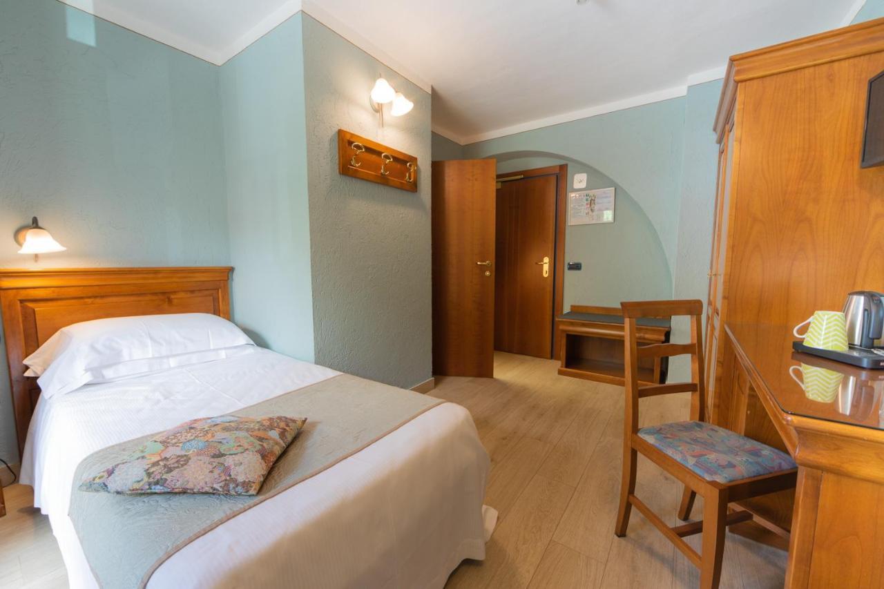 לה טוויל Hotel Du Glacier מראה חיצוני תמונה