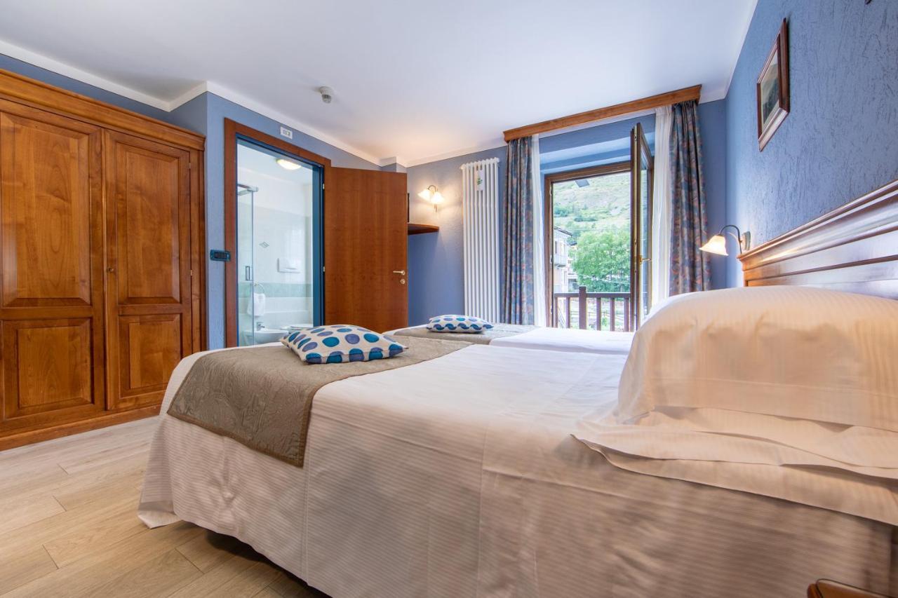 לה טוויל Hotel Du Glacier מראה חיצוני תמונה